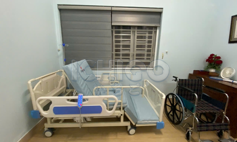 giường y tế có bô vệ sinh